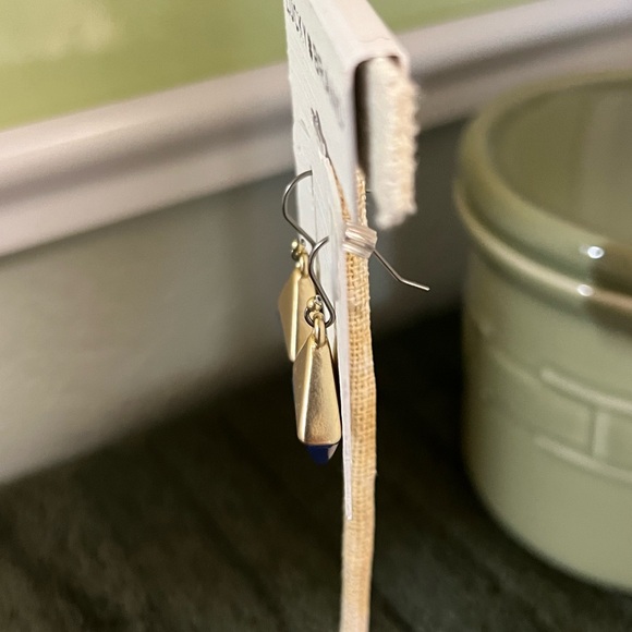 NWT Lucky Brand Gold and Royal Blue Pyramid Drop Earrings #LBER2 - Picture 3 of 5